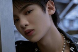 圈内人爆料黄明昊,揭秘明星背后的真实故事
