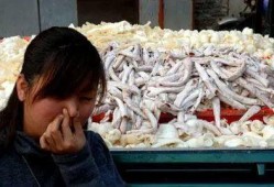 路边摊鱿鱼爆料视频真实,现场实拍，还原美食背后的真相