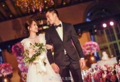 娱乐圈爆料结婚照,明星甜蜜婚礼现场曝光，幸福瞬间引网友热议