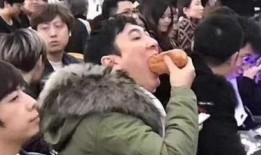 网红吃瓜被打后续,被打真相揭露，网友热议不断