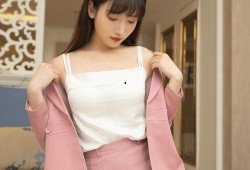 塑料性完整版在线观看,完整版在线观看，揭秘塑料世界的全貌